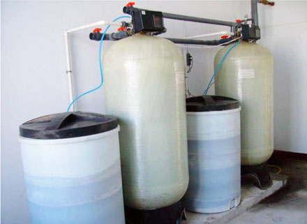 全自動(dòng)軟水器