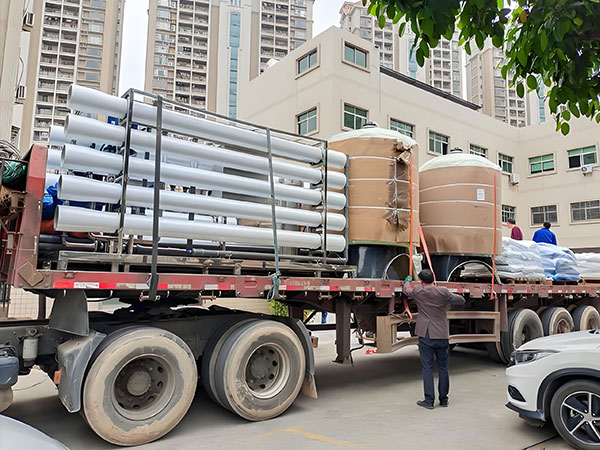 工業(yè)反滲透水處理設備生產(chǎn)廠家：工業(yè)用水純凈度的 “終極守護者”！